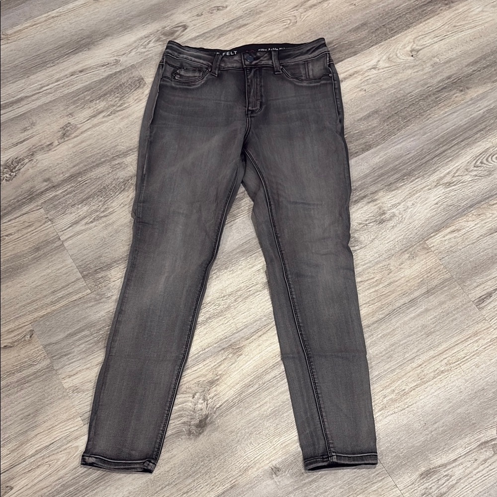 Laurie Felt Silky Ankle Skinny Jeans